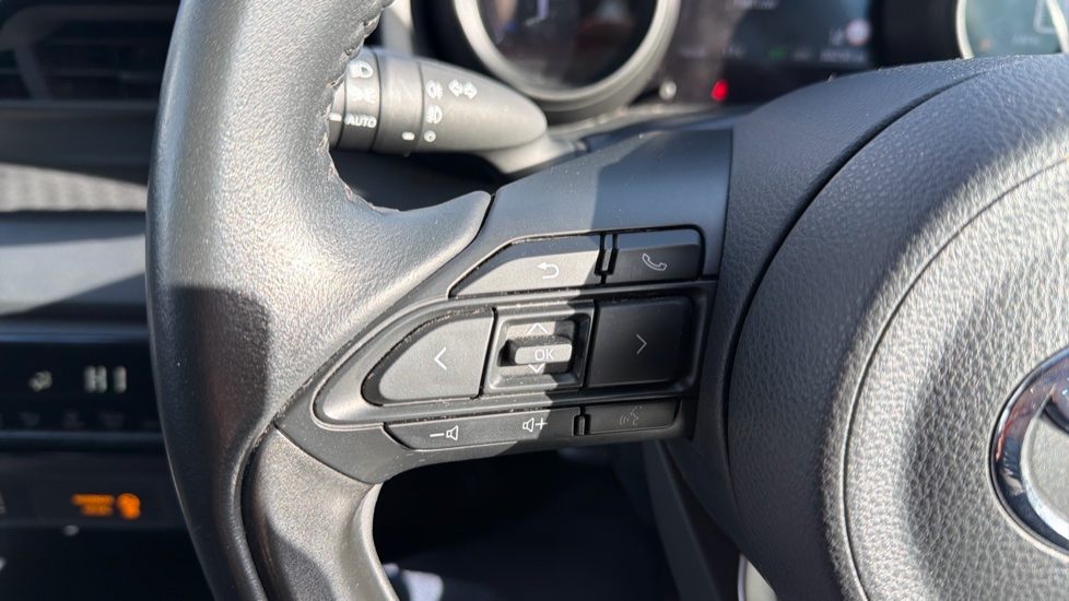 Toyota Yaris 1.5 Hybrid Design 5dr CVT Hybrid Hatchback - Image 32