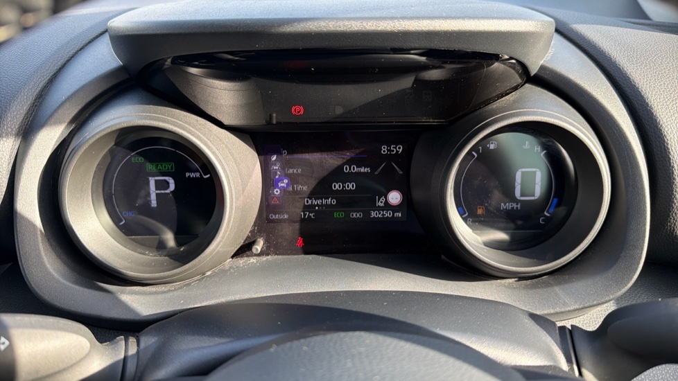 Toyota Yaris 1.5 Hybrid Design 5dr CVT Hybrid Hatchback - Image 36