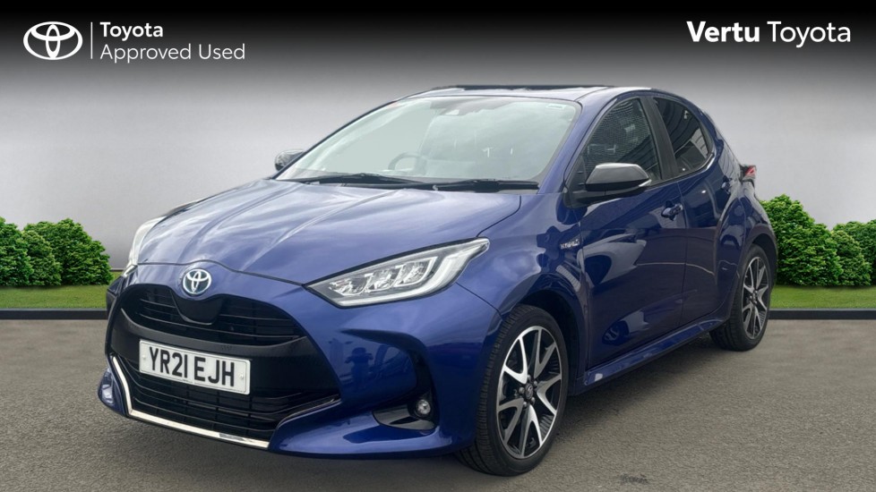 Toyota Yaris 1.5 Hybrid Dynamic 5dr CVT Hybrid Hatchback - Image 3