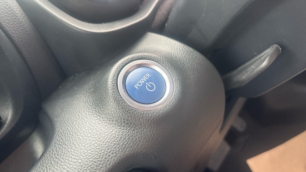 Toyota Yaris 1.5 Hybrid Dynamic 5dr CVT Hybrid Hatchback - Image 16