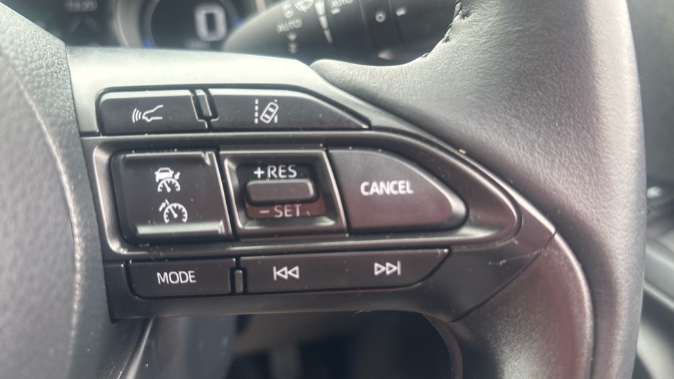Toyota Yaris 1.5 Hybrid Dynamic 5dr CVT Hybrid Hatchback - Image 34