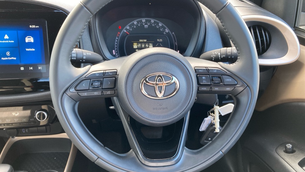 Toyota Aygo X 1.0 VVT-i Edge 5dr Auto Petrol Hatchback - Image 10