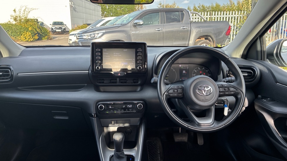 Toyota Yaris 1.5 Hybrid Icon 5dr CVT Hybrid Hatchback - Image 6
