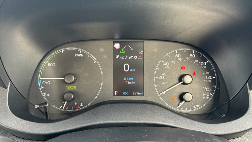 Toyota Yaris 1.5 Hybrid Icon 5dr CVT Hybrid Hatchback - Image 11