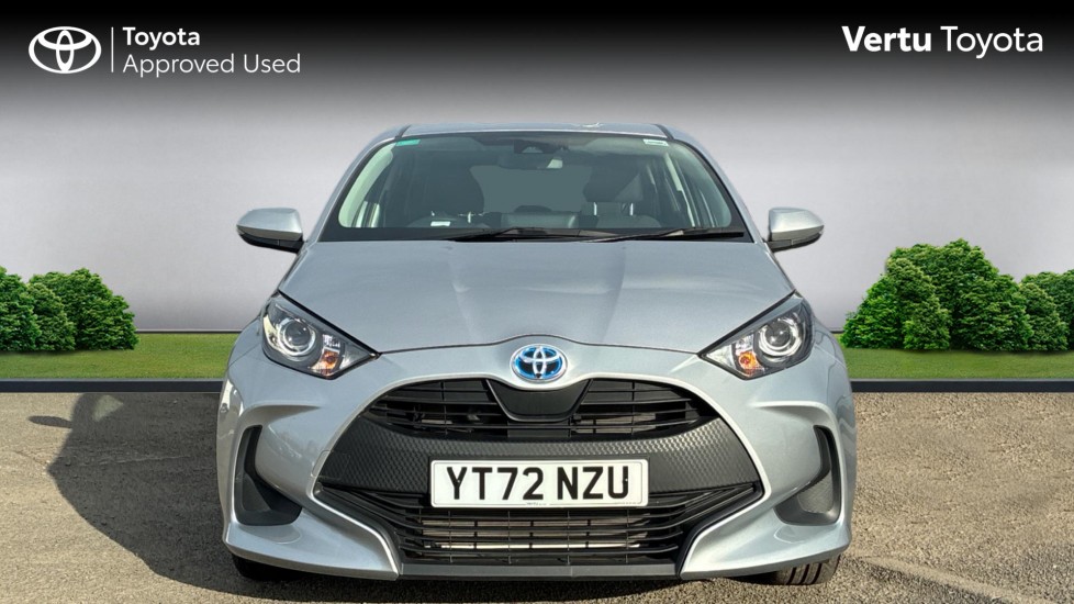 Toyota Yaris 1.5 Hybrid Icon 5dr CVT Hybrid Hatchback - Image 22