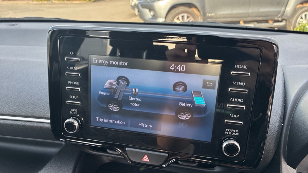 Toyota Yaris 1.5 Hybrid Icon 5dr CVT Hybrid Hatchback - Image 42