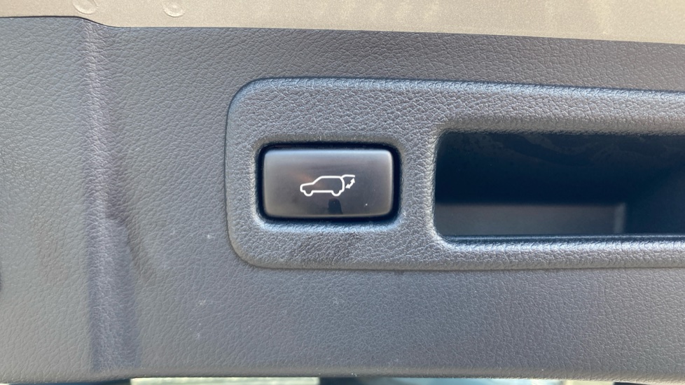 Lexus NX 300h 2.5 F-Sport 5dr CVT Hybrid Estate - Image 23
