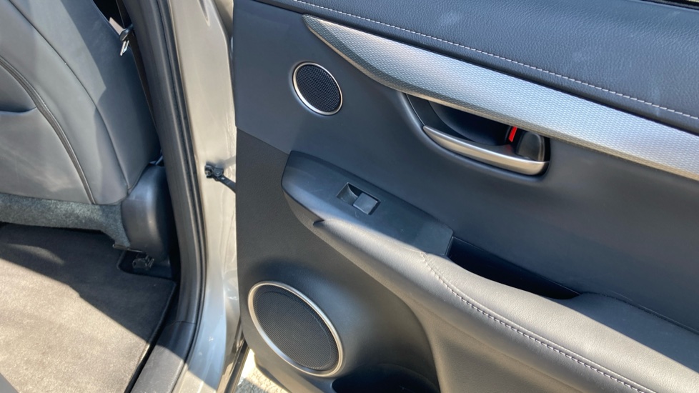 Lexus NX 300h 2.5 F-Sport 5dr CVT Hybrid Estate - Image 29