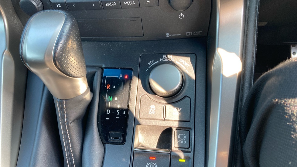 Lexus NX 300h 2.5 F-Sport 5dr CVT Hybrid Estate - Image 41