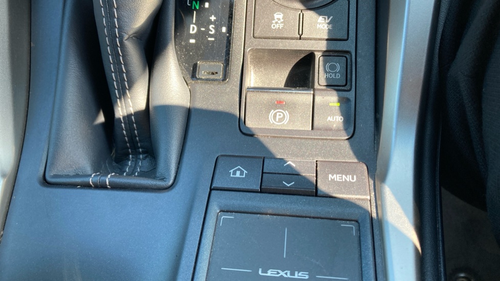 Lexus NX 300h 2.5 F-Sport 5dr CVT Hybrid Estate - Image 42