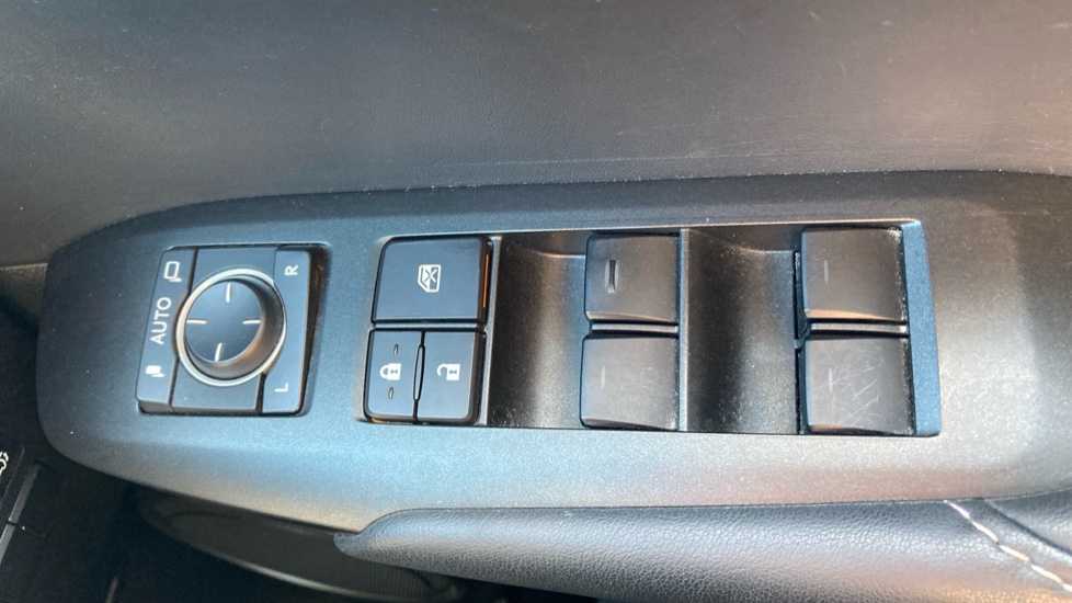 Lexus NX 300h 2.5 F-Sport 5dr CVT Hybrid Estate - Image 47