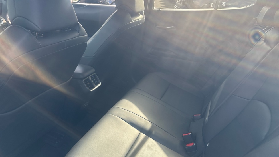 Lexus UX 250h 2.0 F-Sport Design 5dr CVT Hybrid Hatchback - Image 16