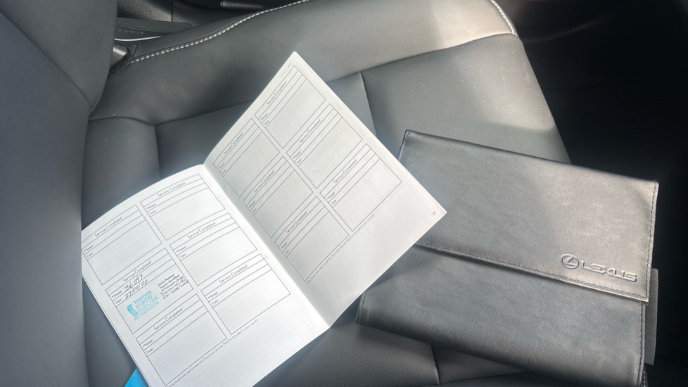 Lexus UX 250h 2.0 F-Sport Design 5dr CVT Hybrid Hatchback - Image 19