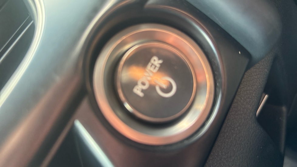 Lexus UX 250h 2.0 F-Sport Design 5dr CVT Hybrid Hatchback - Image 38