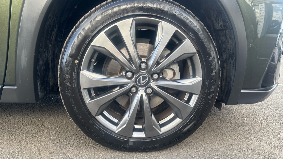 Lexus UX 250h 2.0 F-Sport Design 5dr CVT Hybrid Hatchback - Image 41