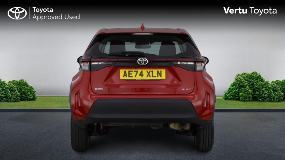 Toyota Yaris Cross 1.5 Hybrid Icon 5dr CVT Hybrid Estate - Image 26