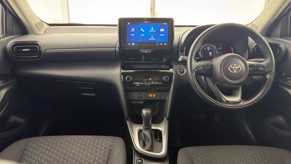 Toyota Yaris Cross 1.5 Hybrid Icon 5dr CVT Hybrid Estate - Image 6