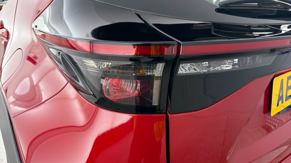 Toyota Yaris Cross 1.5 Hybrid Icon 5dr CVT Hybrid Estate - Image 21