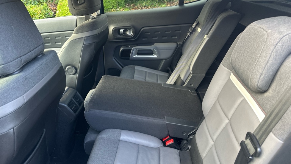 Citroen C5 Aircross 1.6 PureTech 180 Flair 5dr EAT8 Petrol Hatchback - Image 28