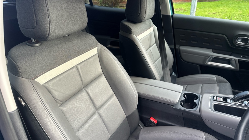 Citroen C5 Aircross 1.6 PureTech 180 Flair 5dr EAT8 Petrol Hatchback - Image 35