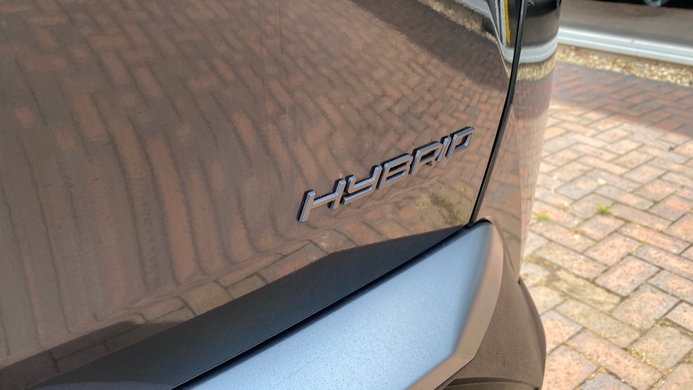 Peugeot 3008 1.2 Hybrid 136 GT 5dr e-DSC6 Petrol Estate - Image 32