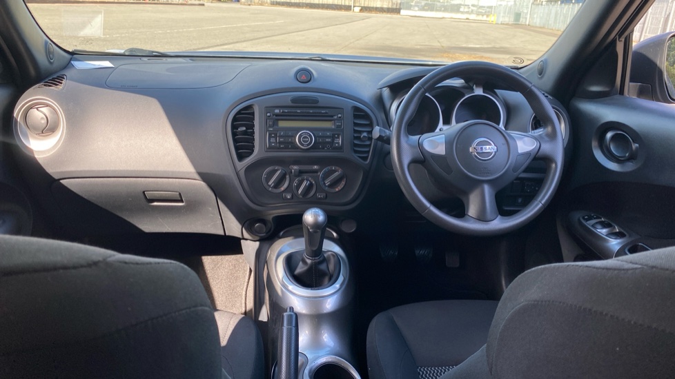 Nissan Juke 1.6 [94] Visia 5dr Petrol Hatchback - Image 10