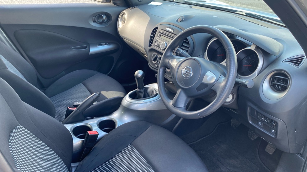 Nissan Juke 1.6 [94] Visia 5dr Petrol Hatchback - Image 11