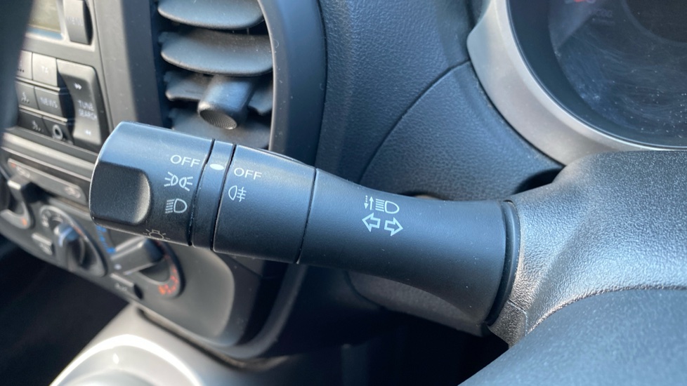 Nissan Juke 1.6 [94] Visia 5dr Petrol Hatchback - Image 39
