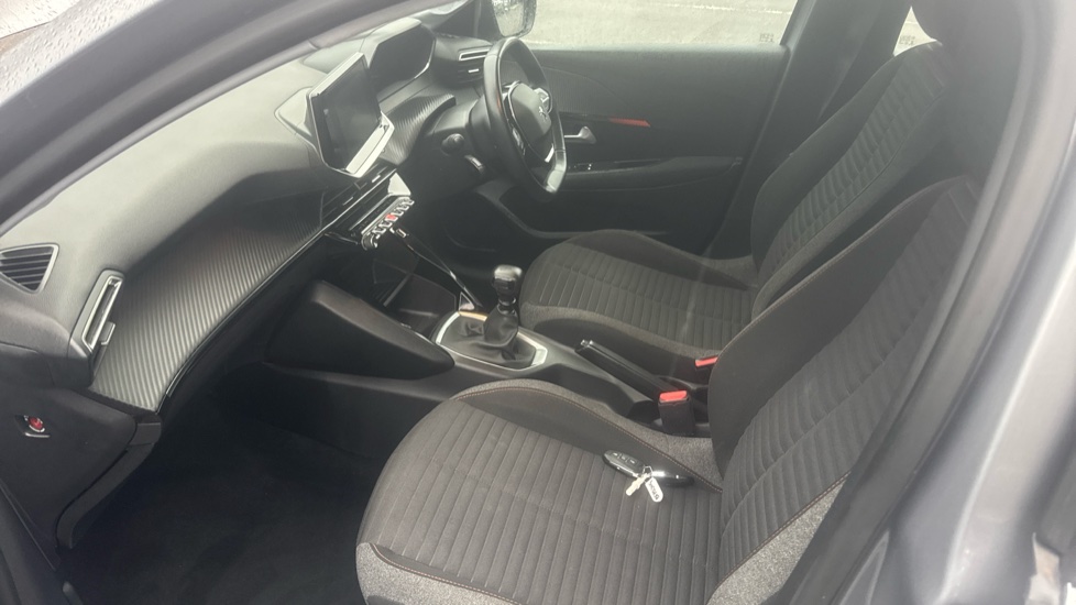 Peugeot 208 1.2 PureTech 100 Active 5dr Petrol Hatchback - Image 9