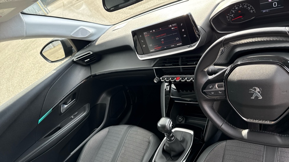 Peugeot 208 1.2 PureTech 100 Allure 5dr Petrol Hatchback - Image 14