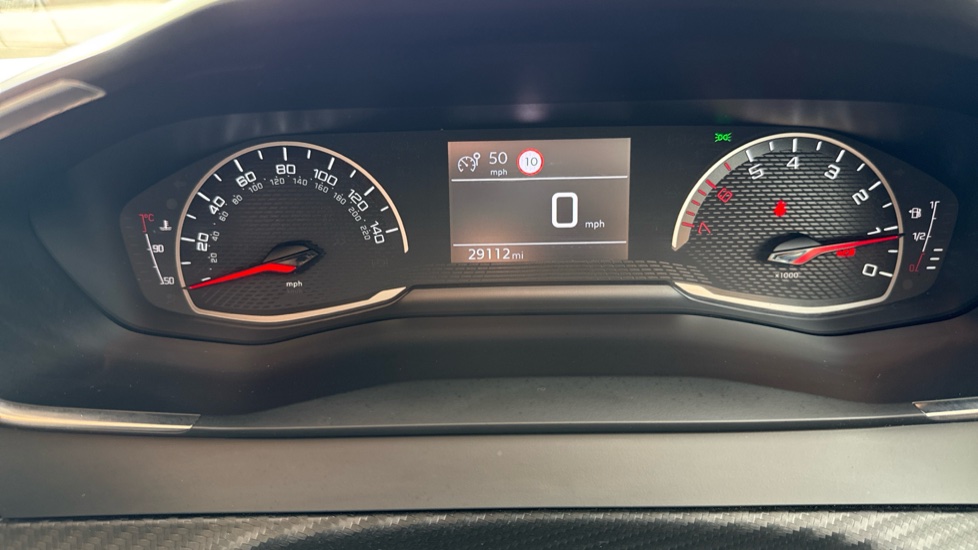 Peugeot 208 1.2 PureTech 100 Allure 5dr Petrol Hatchback - Image 18