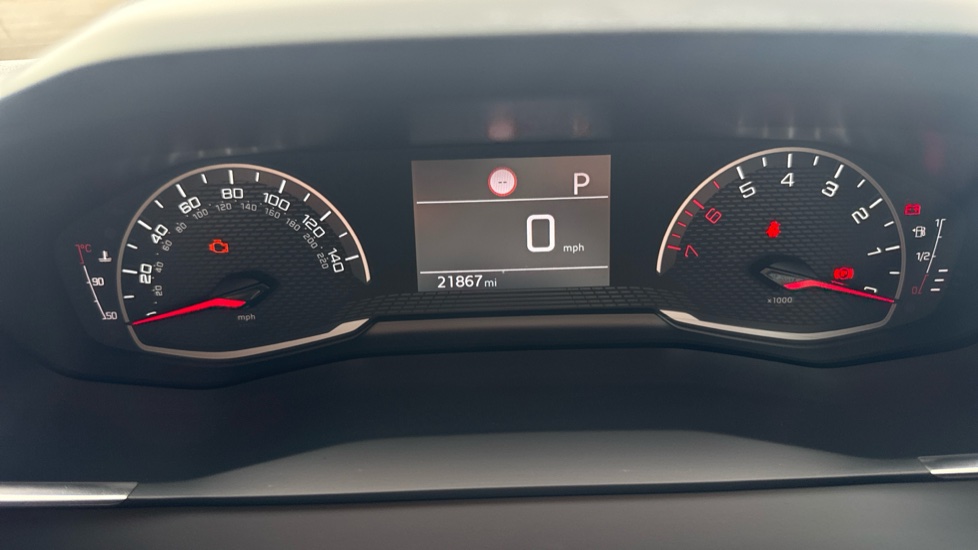 Peugeot 208 1.2 PureTech 100 Active Premium 5dr EAT8 Petrol Hatchback - Image 18
