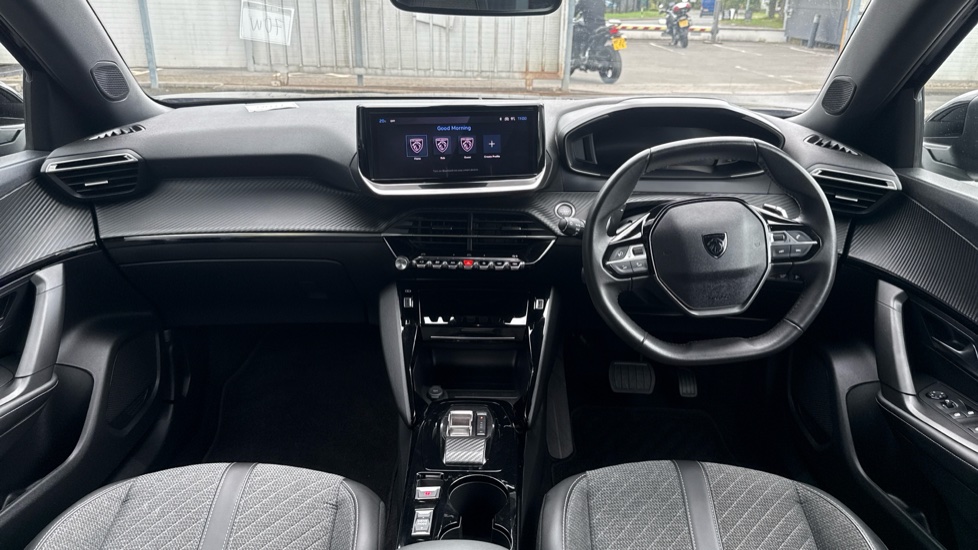 Peugeot 2008 1.2 PureTech 130 Allure 5dr EAT8 Petrol Estate - Image 10