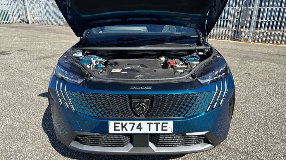 Peugeot 3008 1.2 Hybrid 136 GT 5dr e-DSC6 Petrol Estate - Image 8