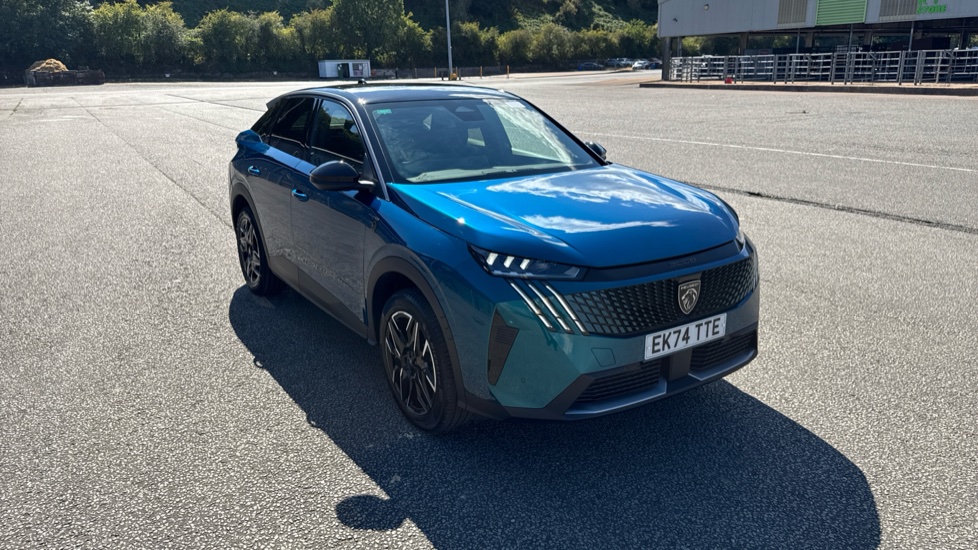 Peugeot 3008 1.2 Hybrid 136 GT 5dr e-DSC6 Petrol Estate - Image 42