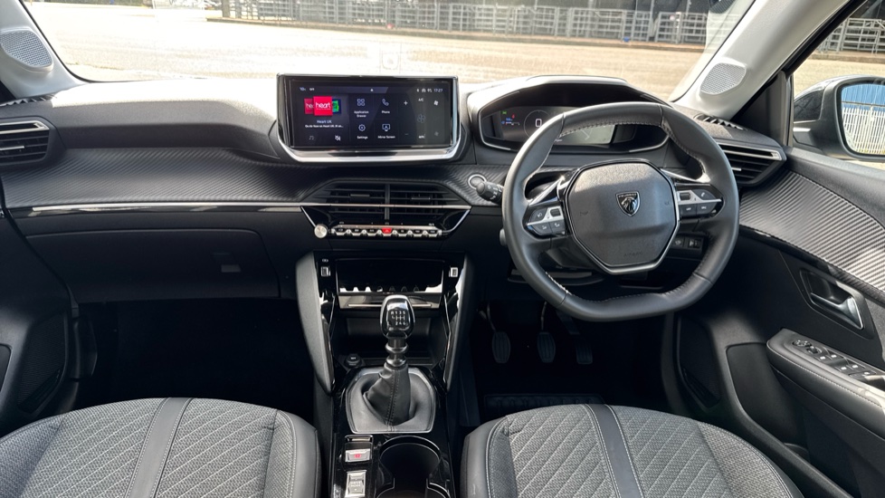 Peugeot 208 1.2 PureTech 100 Allure 5dr Petrol Hatchback - Image 10