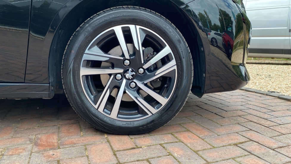 Peugeot 208 1.2 PureTech 100 Allure Premium 5dr Petrol Hatchback - Image 7