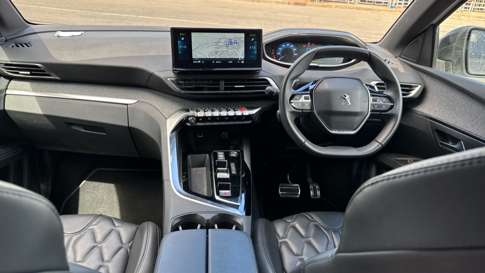 Peugeot 3008 1.6 Hybrid 180 Allure 5dr e-EAT8 Estate - Image 10