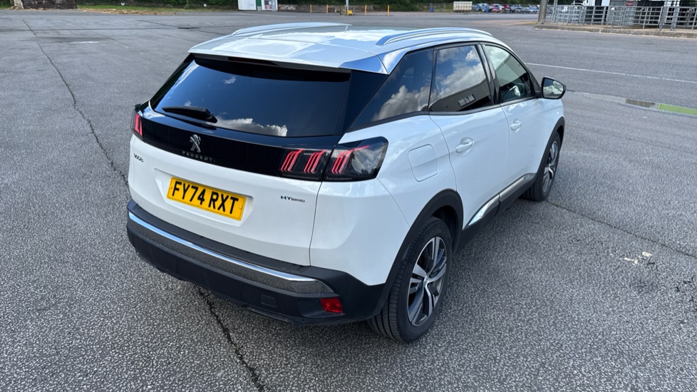 Peugeot 3008 1.6 Hybrid 180 Allure 5dr e-EAT8 Estate - Image 46
