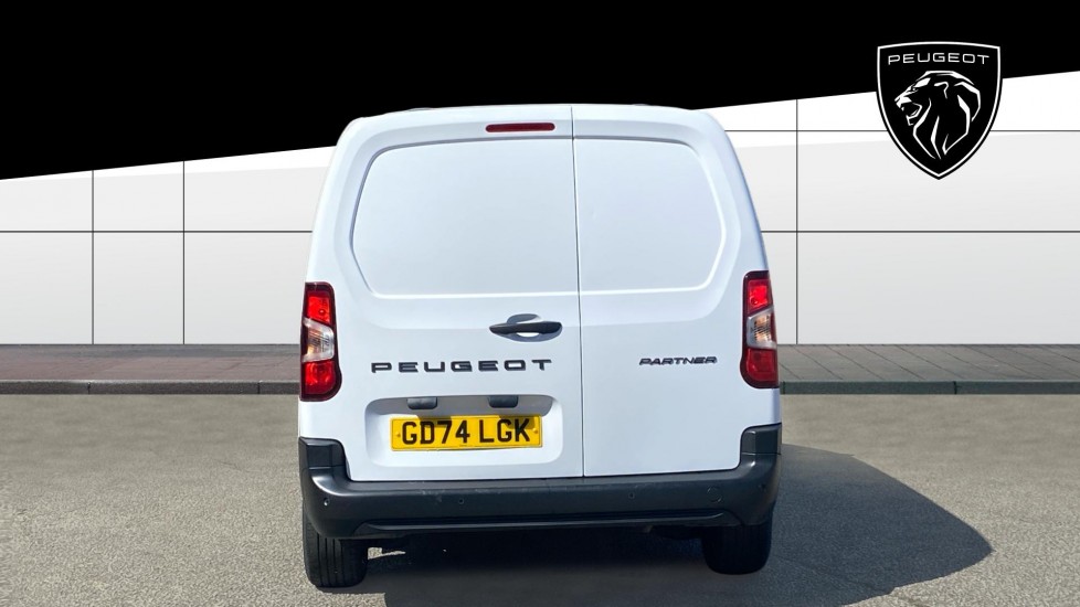 Peugeot Partner Long Diesel 1.5 BlueHDi 100 Professional Crew Van - Image 6