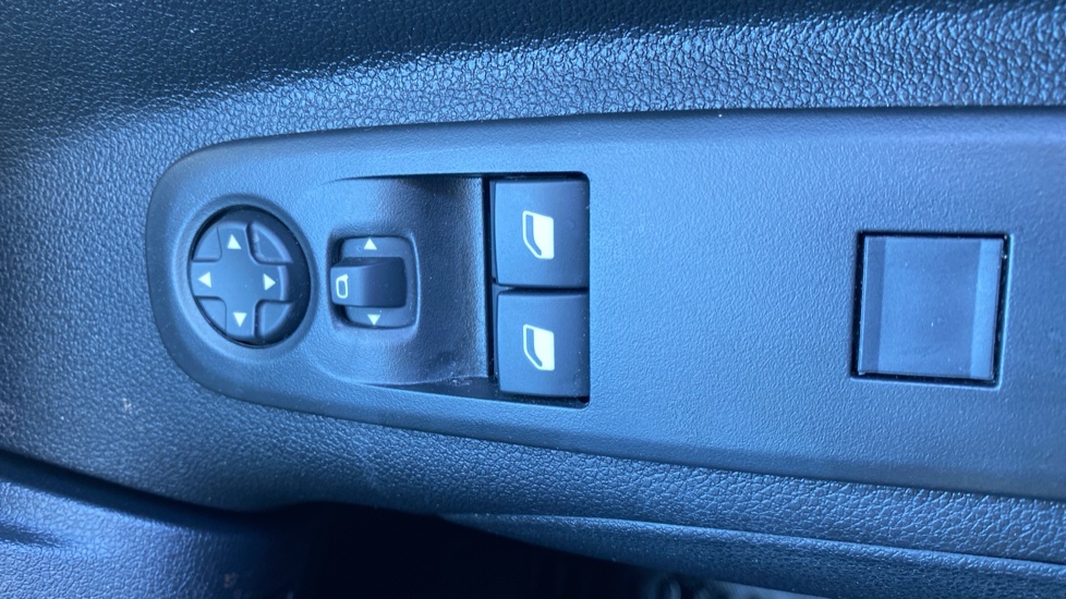 Peugeot Partner Long Diesel 1.5 BlueHDi 100 Professional Crew Van - Image 29