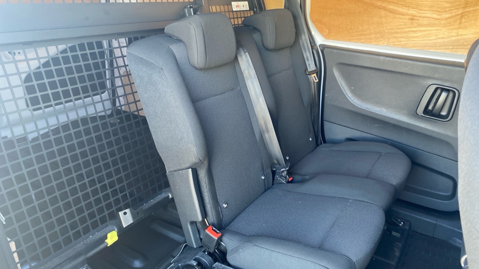 Peugeot Partner Long Diesel 1.5 BlueHDi 100 Professional Crew Van - Image 31