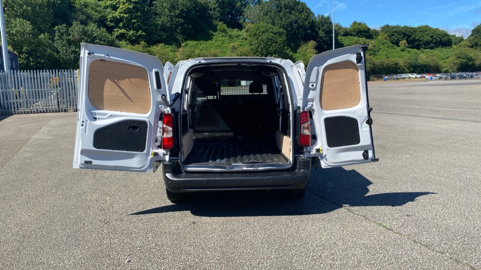 Peugeot Partner Long Diesel 1.5 BlueHDi 100 Professional Crew Van - Image 35