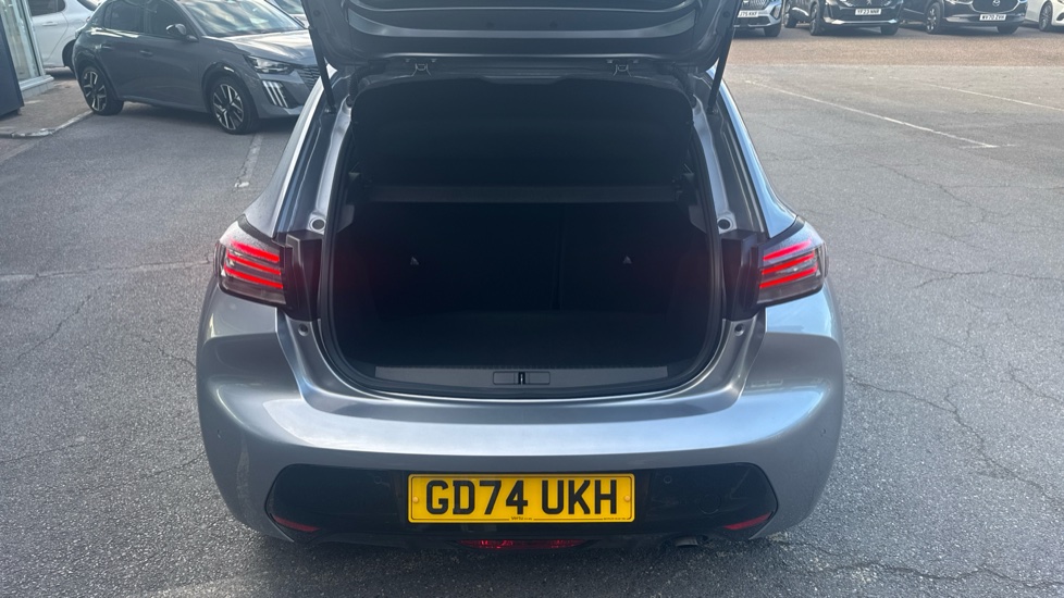 Peugeot 208 1.2 PureTech 100 Allure 5dr Petrol Hatchback - Image 4