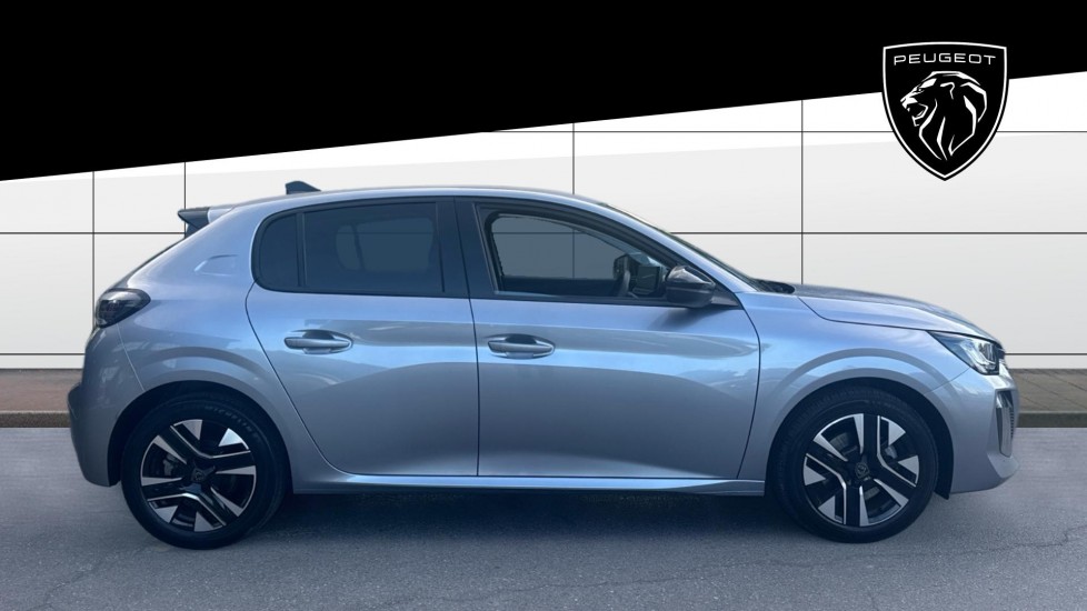 Peugeot 208 1.2 PureTech 100 Allure 5dr Petrol Hatchback - Image 5