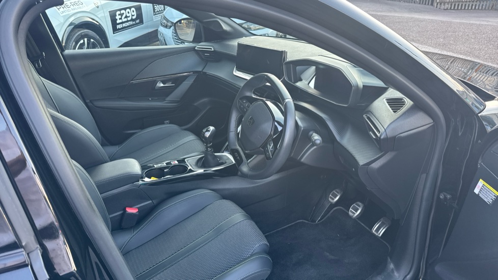 Peugeot 208 1.2 PureTech 100 GT 5dr Petrol Hatchback - Image 9