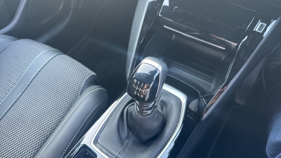 Peugeot 208 1.2 PureTech 100 GT 5dr Petrol Hatchback - Image 14