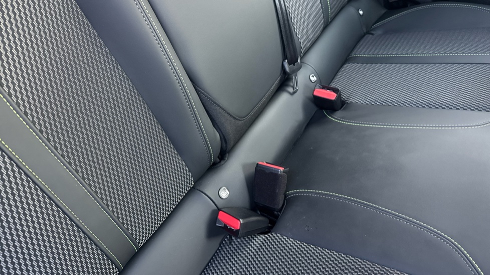 Peugeot 208 1.2 PureTech 100 GT 5dr Petrol Hatchback - Image 17