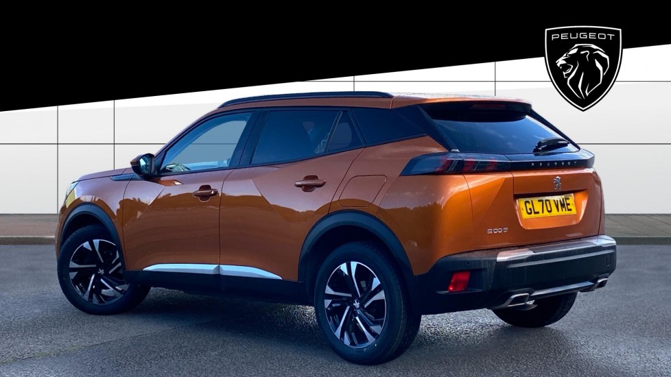 Peugeot 2008 1.2 PureTech 130 Allure Premium 5dr EAT8 Petrol Estate - Image 2