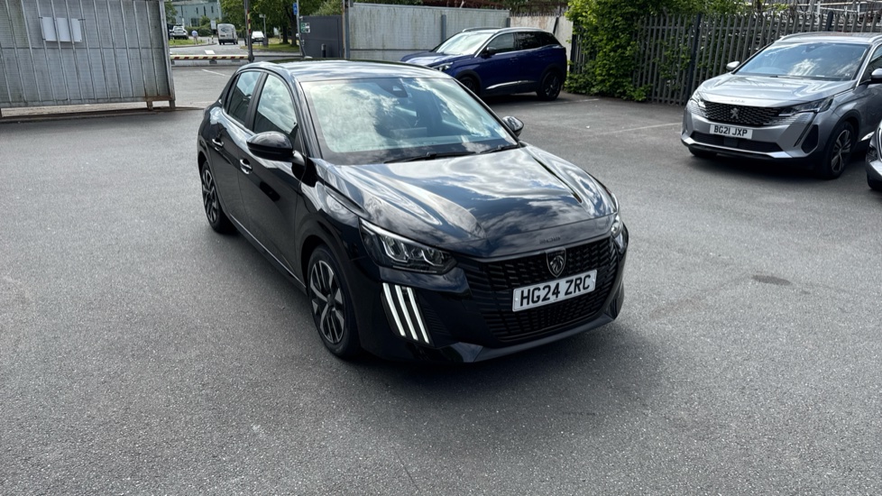 Peugeot 208 1.2 PureTech 100 Active 5dr Petrol Hatchback - Image 29